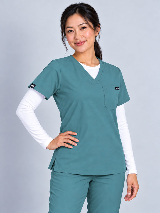 Camilla | Slim 1 Pocket Scrubs Top