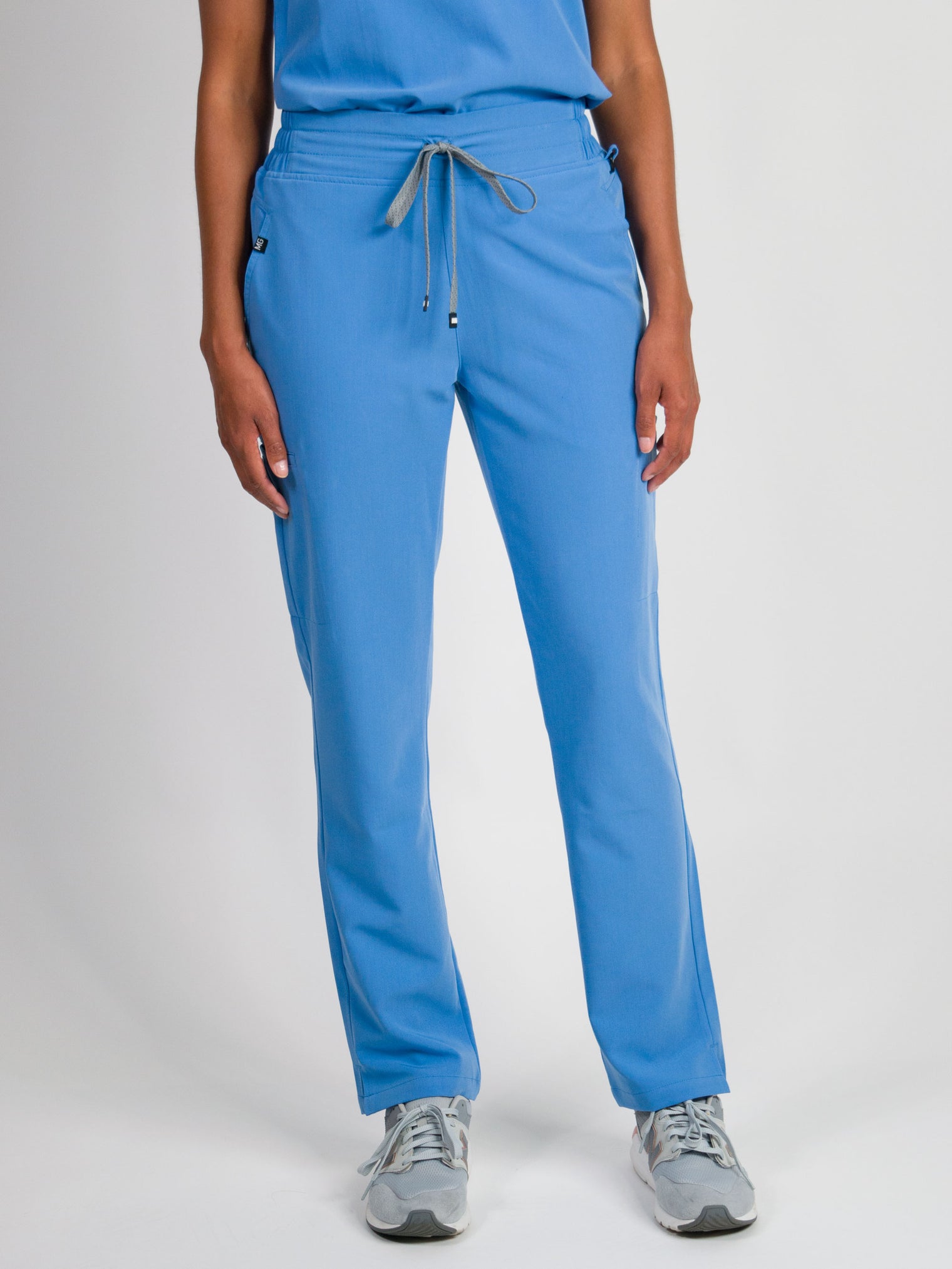 Ariana | Mid-rise Slim Straight Scrub Pants