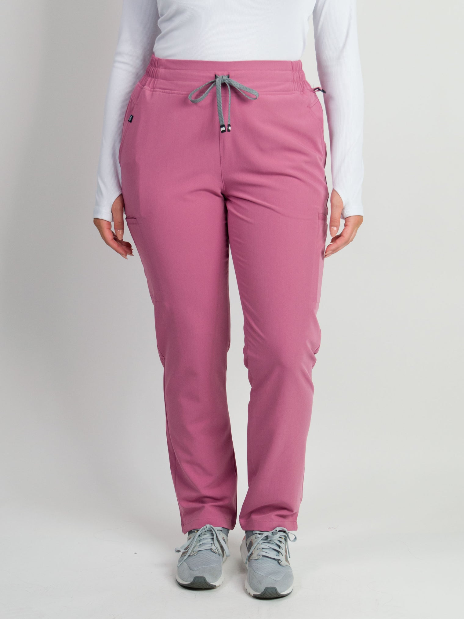 Ariana | Mid-rise Slim Straight Scrub Pants