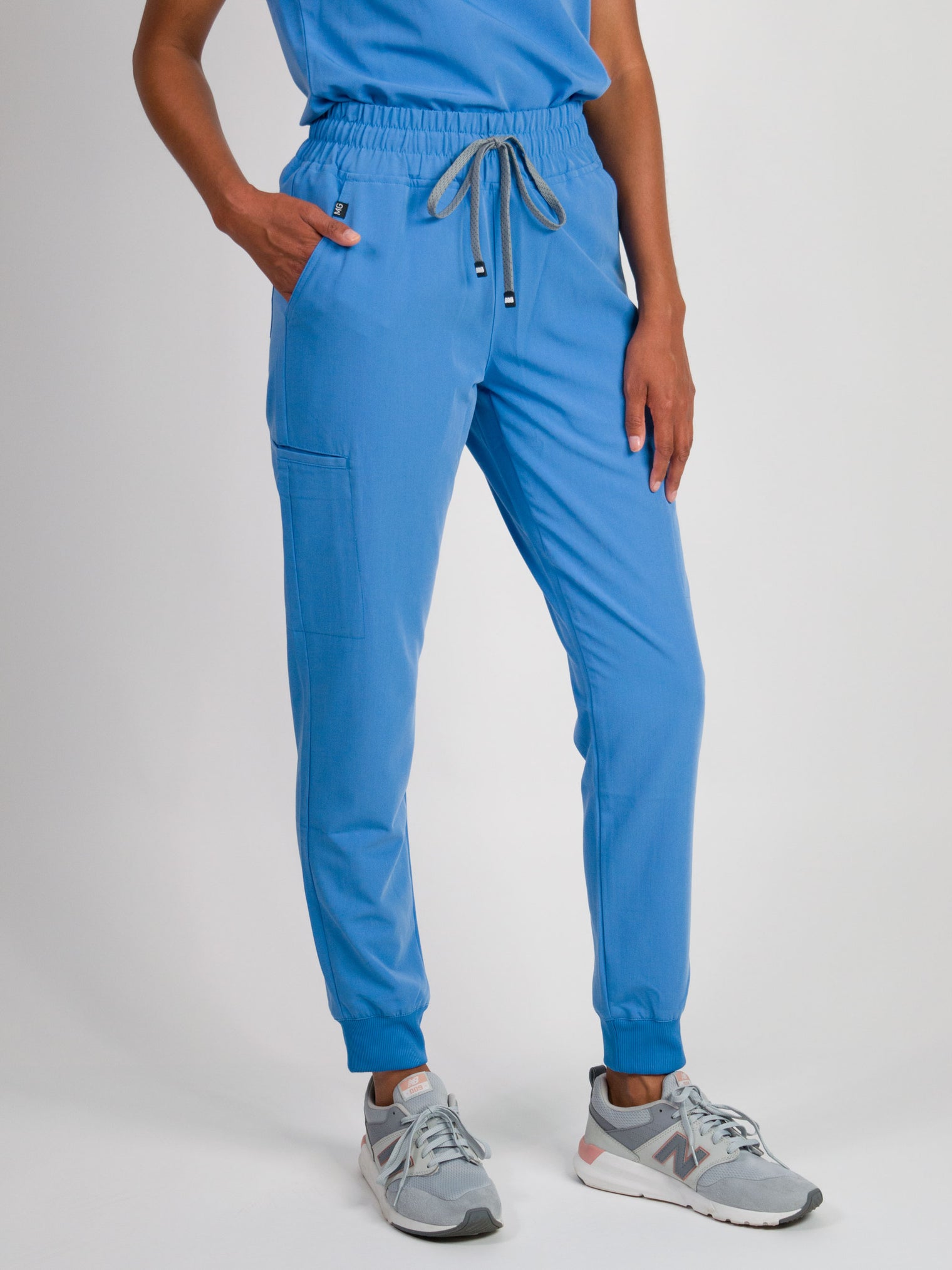 Madison | Mid-rise Slim Jogger Scrub Pants