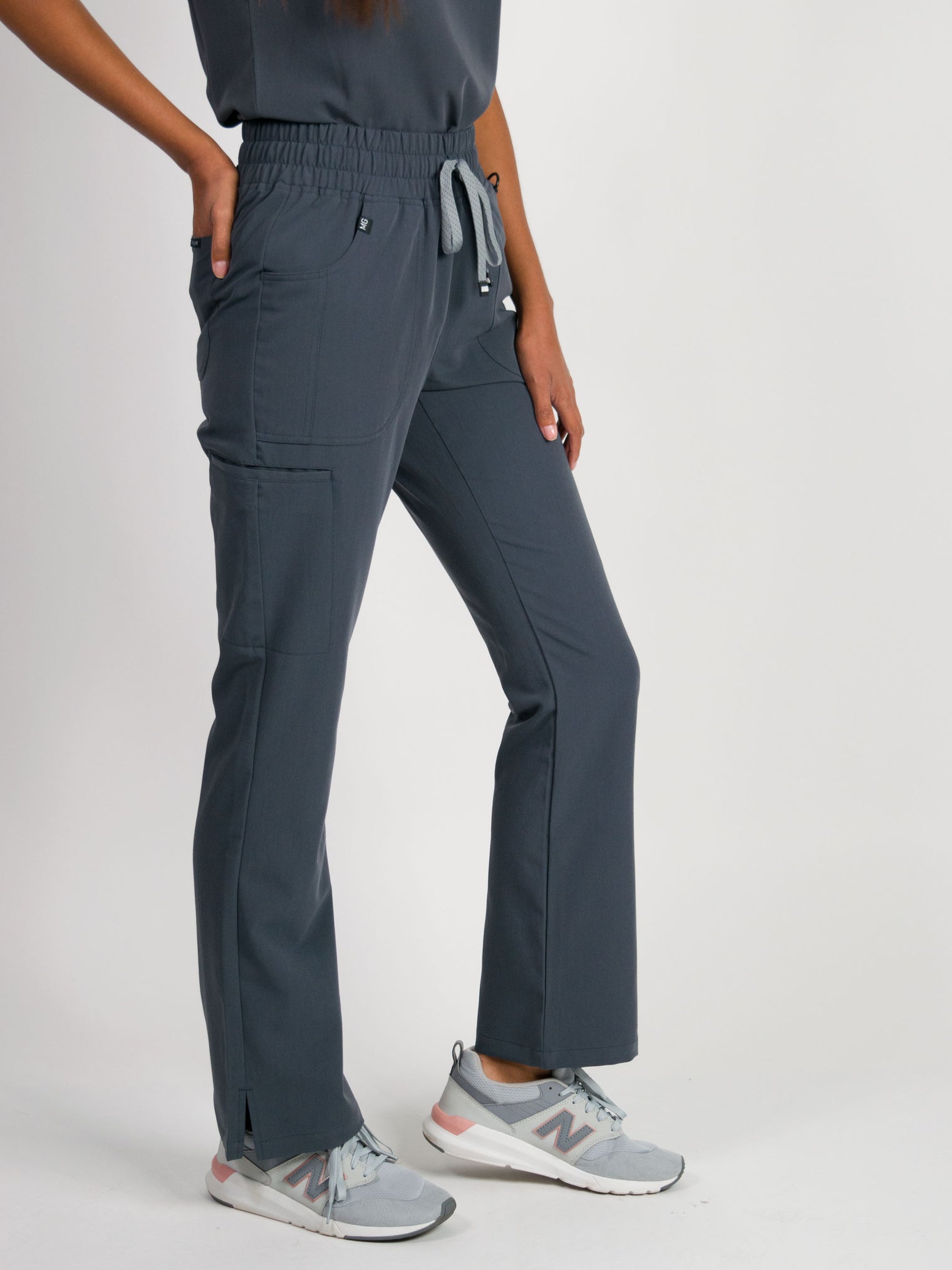 Sydney | High Waisted Flare Scrub Pants