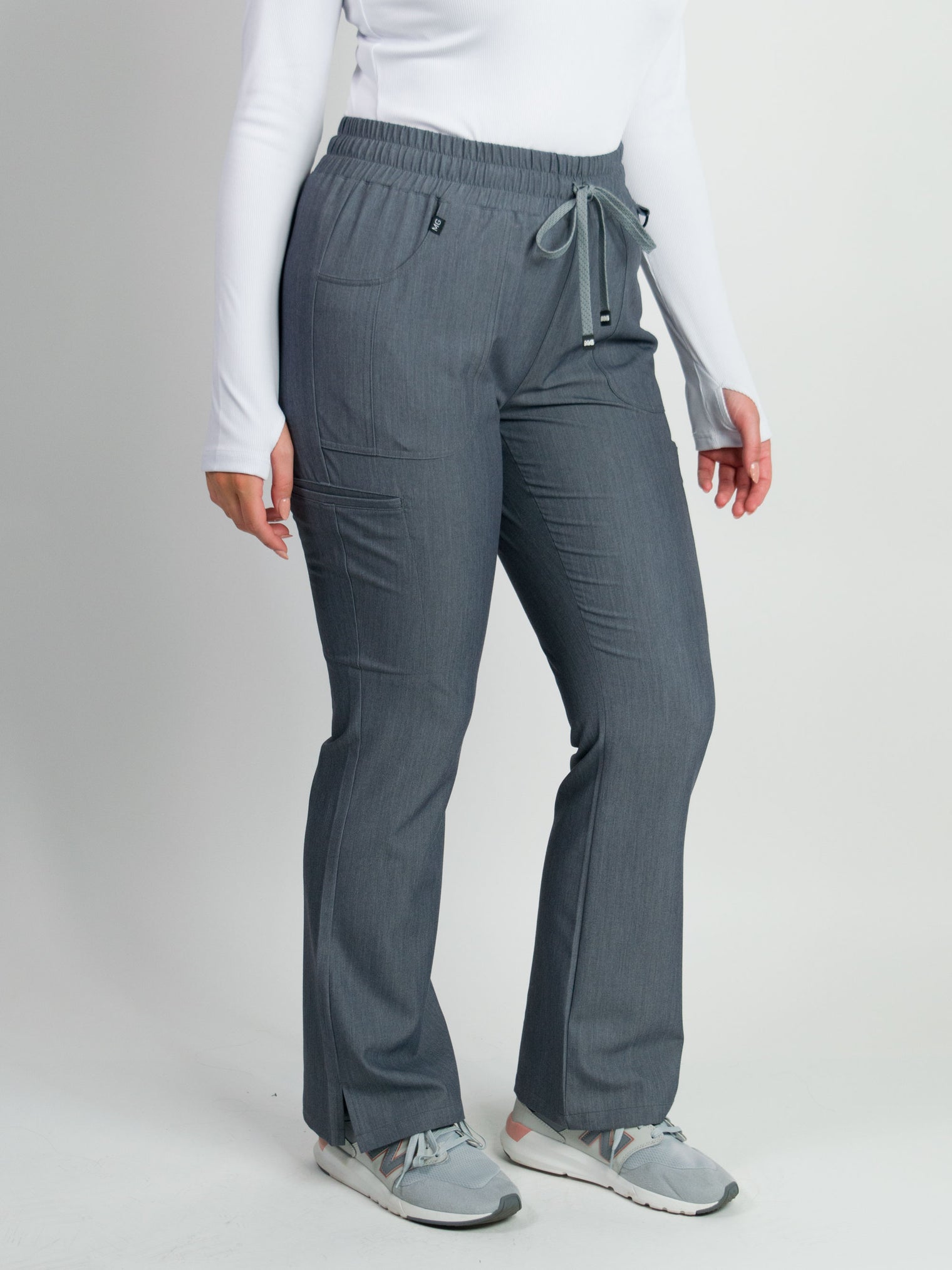 Sydney | High Waisted Slim Flare Scrub Pants