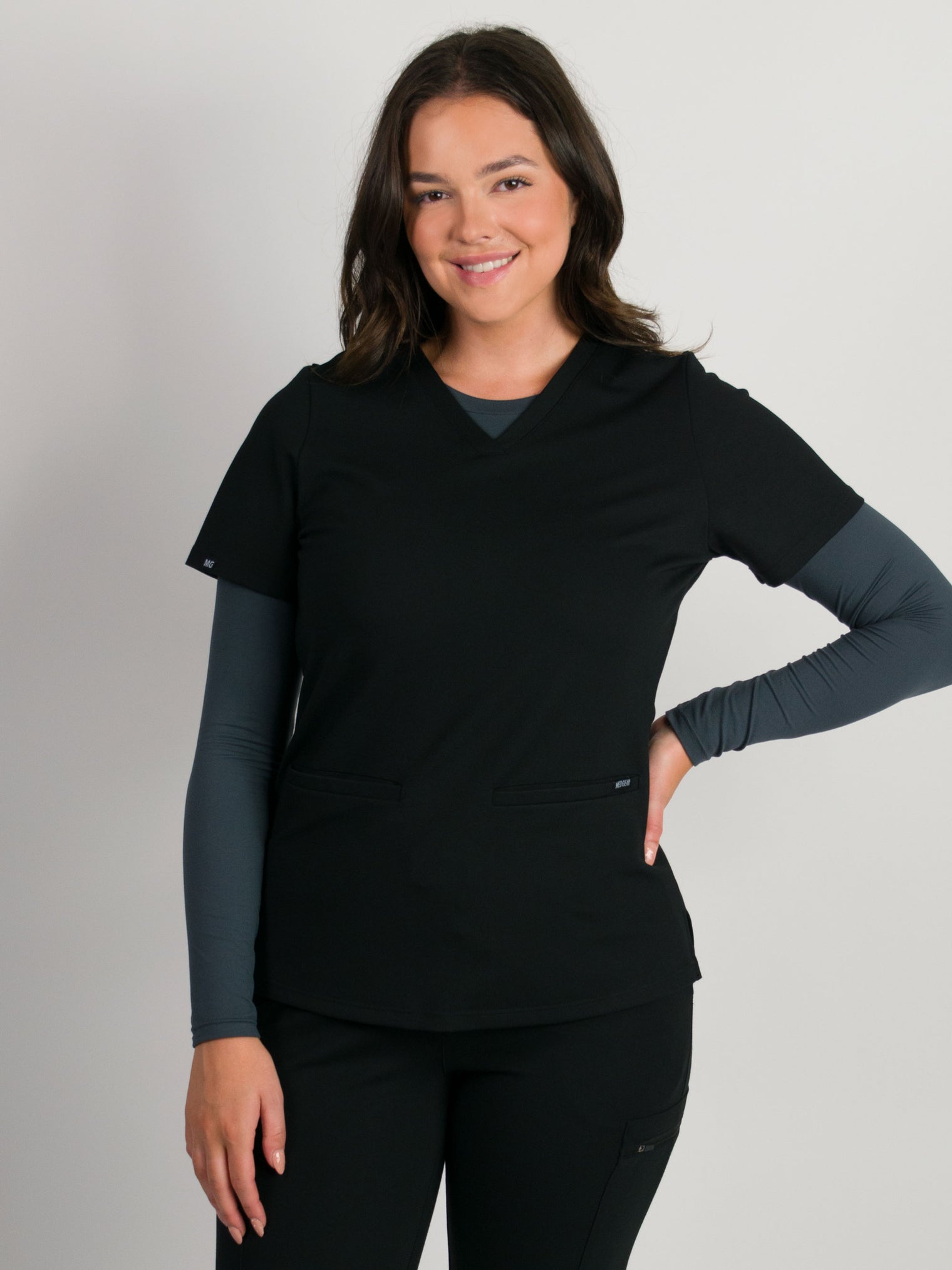 Sera | Ultra-Stretch Ponte Knit 2-Pocket Slim-Fit Scrub Top