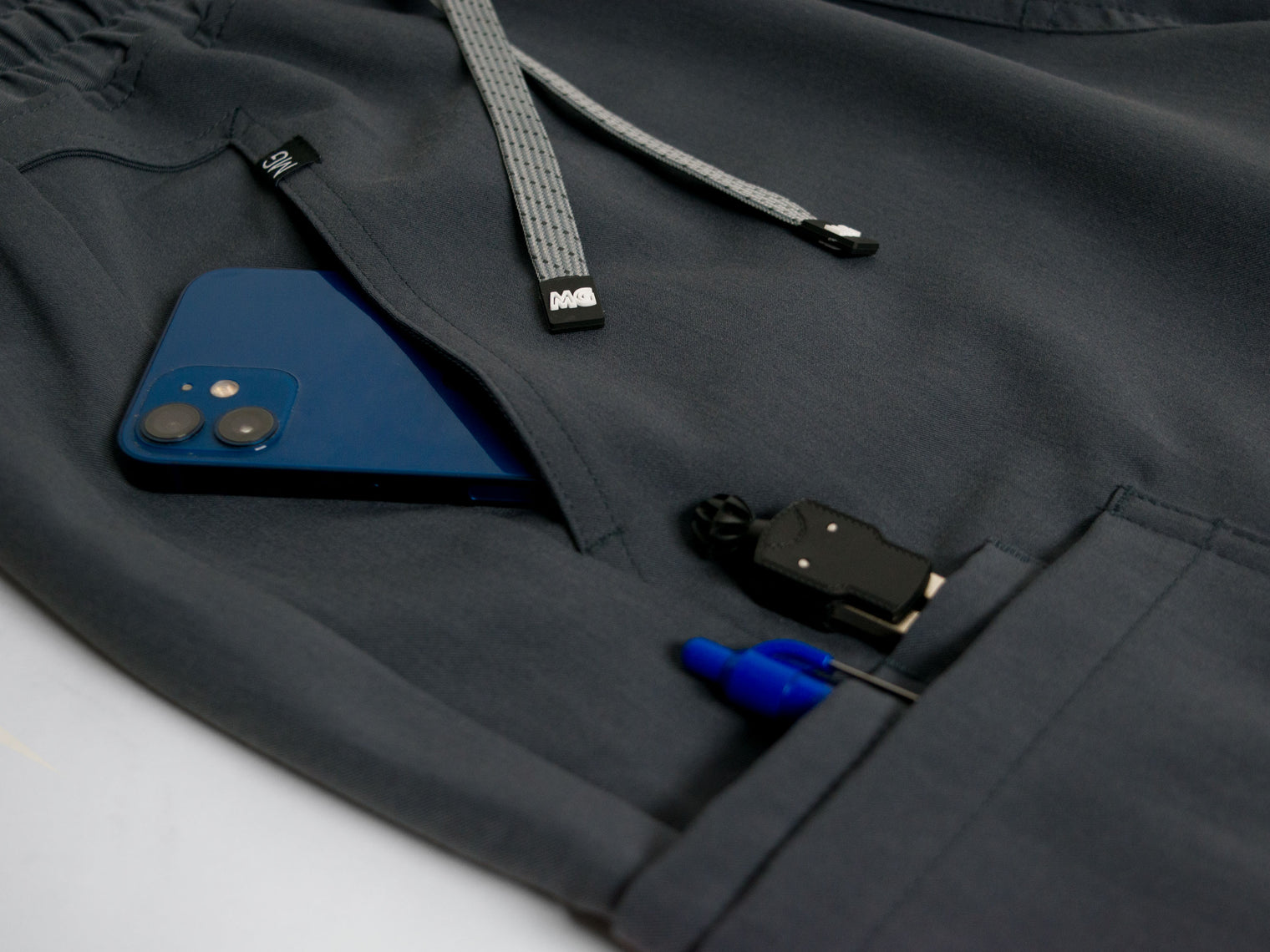 Alexander | 10-Pocket Straight Leg Pant