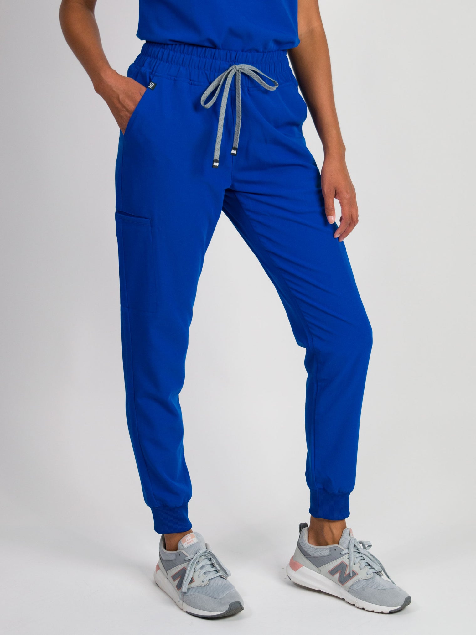 Madison | Mid-rise Slim Jogger Scrub Pants