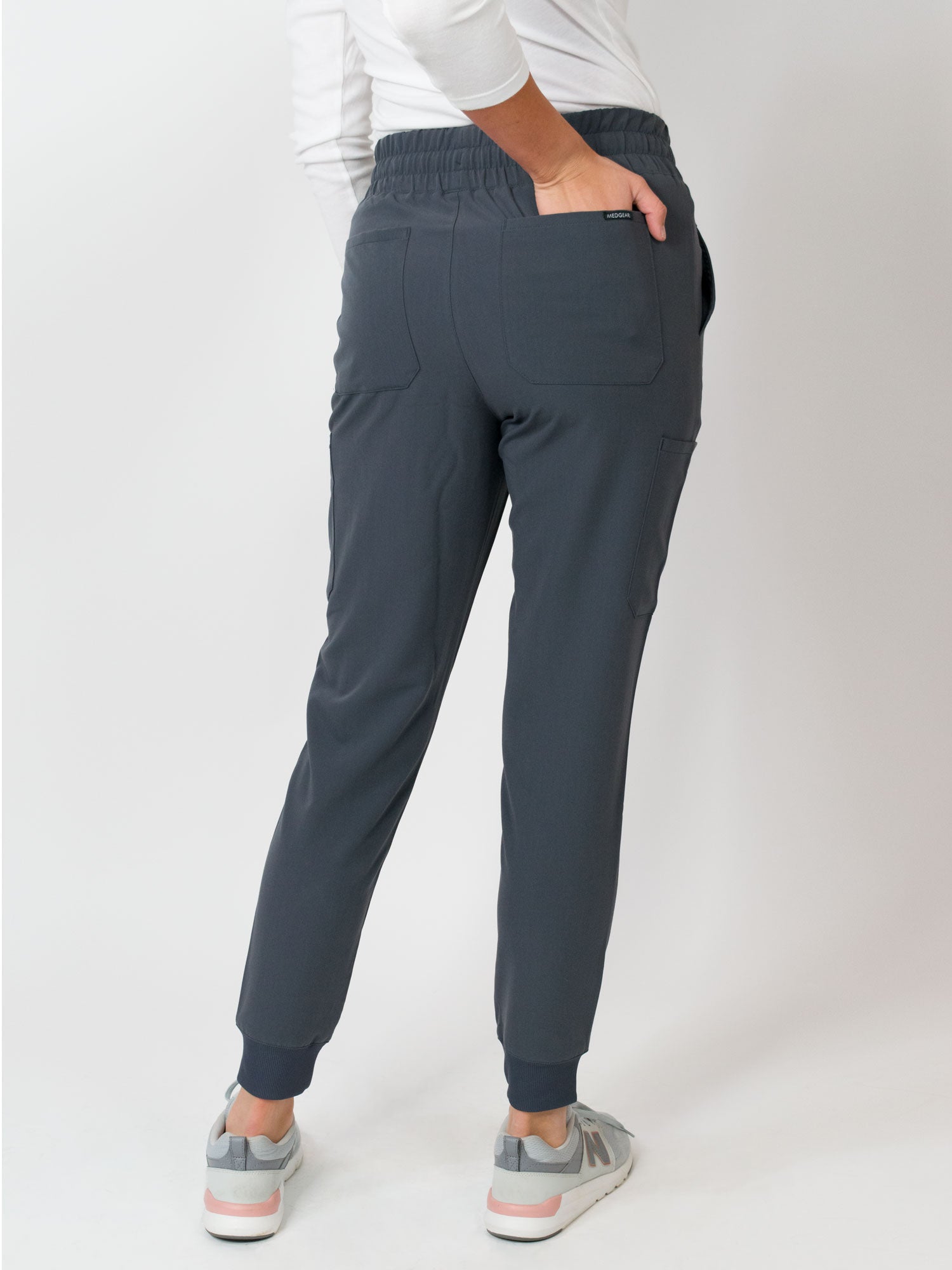 Madison | Mid-rise Slim Jogger Scrub Pants