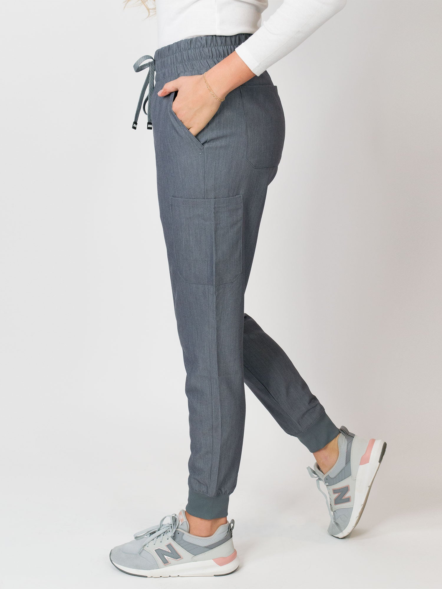 Madison | Mid-rise Slim Jogger Scrub Pants