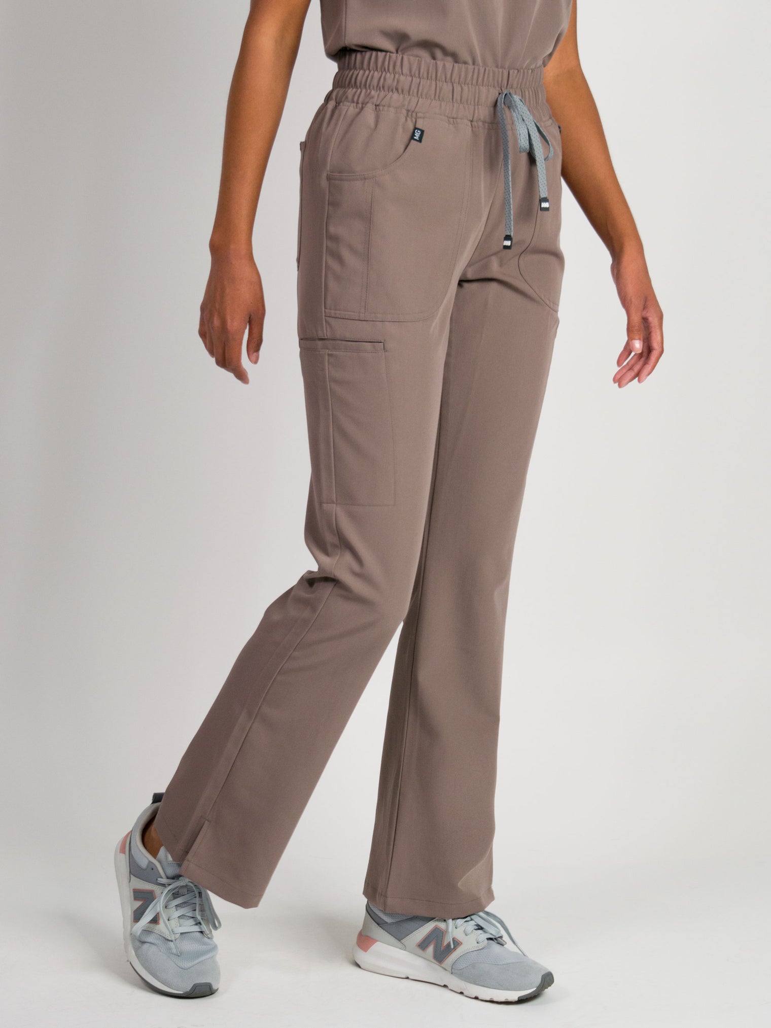 Sydney | High Waisted Flare Scrub Pants