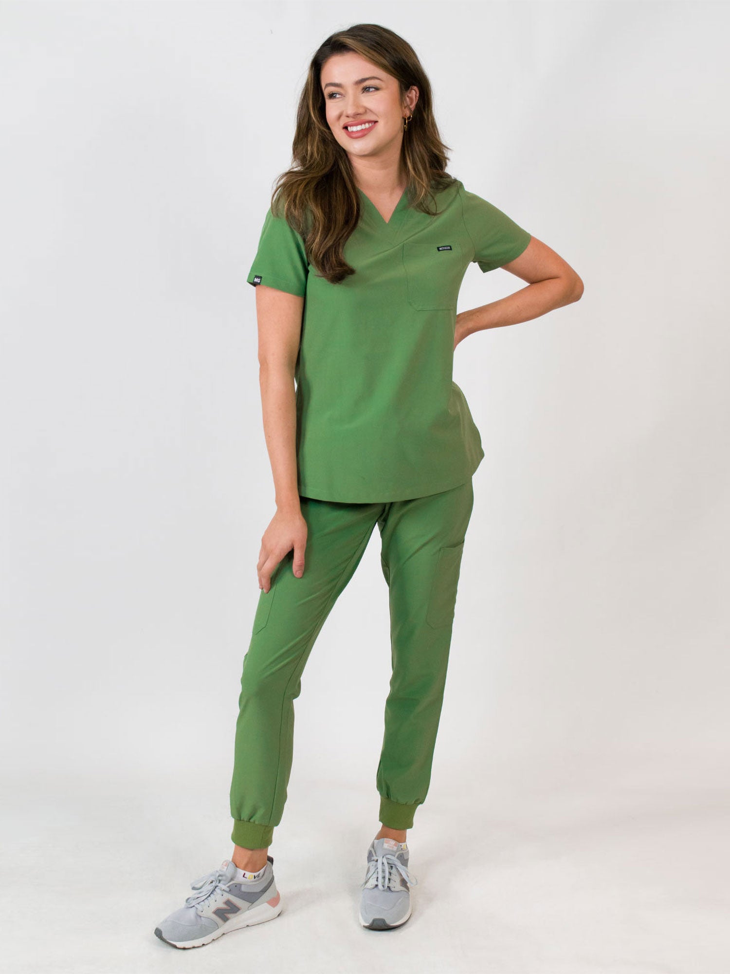 Aurora | One Pocket Top & Jogger Pants Scrubs Set