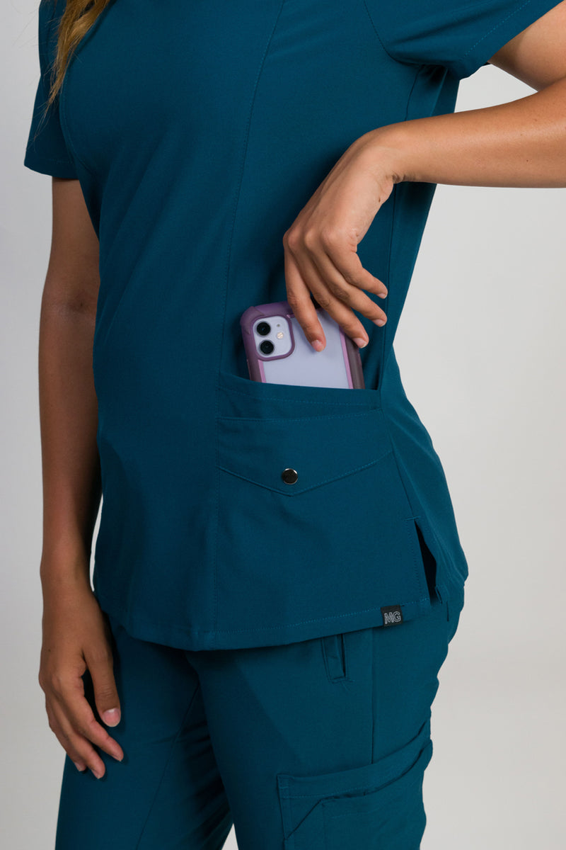 Irelynn v 2.0 | Women's 4-pocket Flap Pockets Top